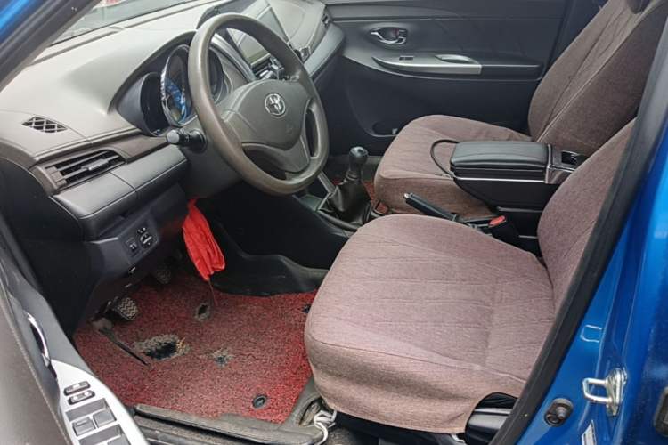 Used Toyota YARiS L Zhi Xuan 2014 1.3E Manual Charm Edition Left Front Seat