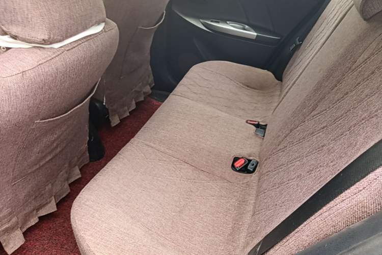 Used Toyota YARiS L Zhi Xuan 2014 1.3E Manual Charm Edition Left Rear Seat