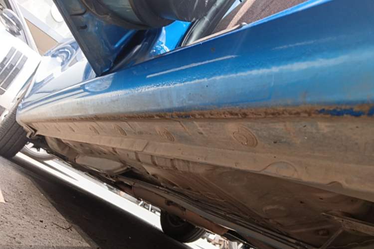 Used Toyota YARiS L Zhi Xuan 2014 1.3E Manual Charm Edition Left Side Sill