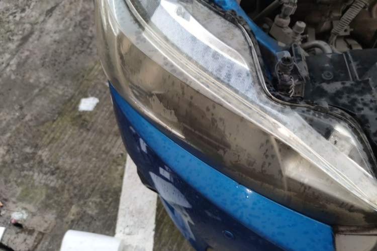 Used Toyota YARiS L Zhi Xuan 2014 1.5G Automatic Xuan Dong Edition Right Front Headlight