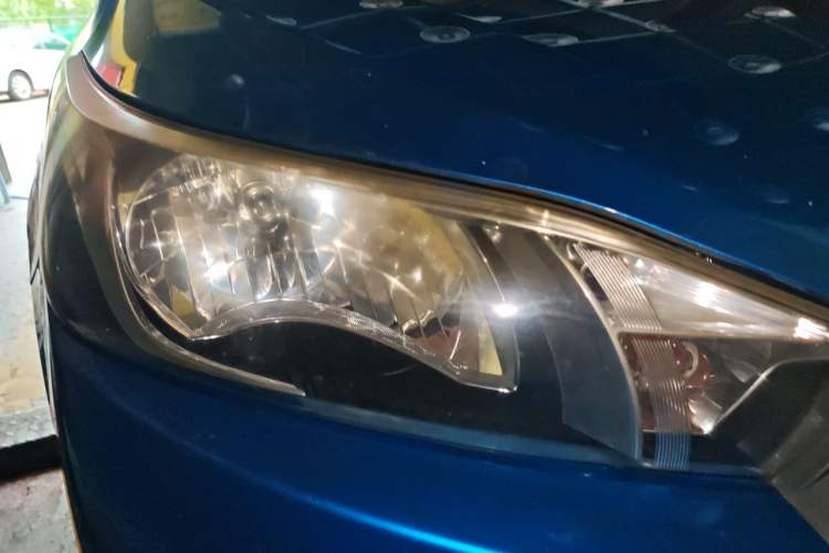 Used Toyota YARiS L Zhi Xuan 2014 1.3E Automatic Charm Edition Right Front Headlight