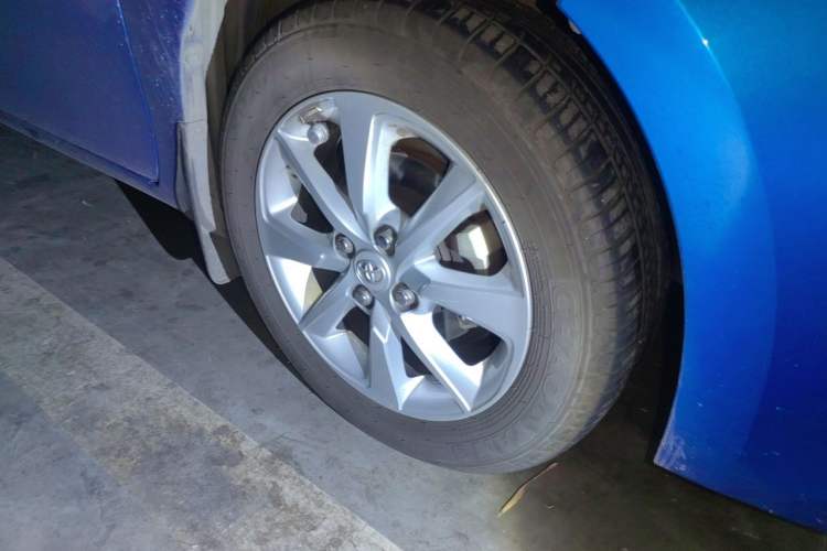 Used Toyota YARiS L Zhi Xuan 2014 1.5G Manual Xuan Dong Edition Right Front Wheel Hub