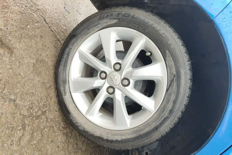 Used Toyota YARiS L Zhi Xuan 2014 1.5G Automatic Xuan Dong Edition Right Rear Wheel Hub