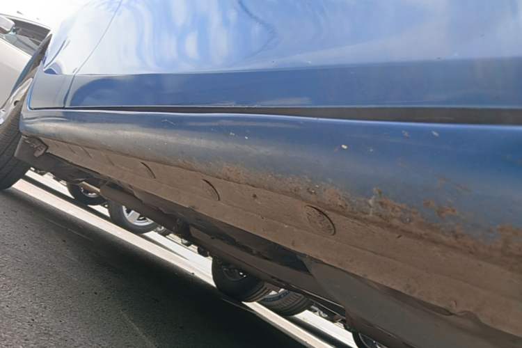 Used Toyota YARiS L Zhi Xuan 2014 1.3E Manual Charm Edition Right Side Sill