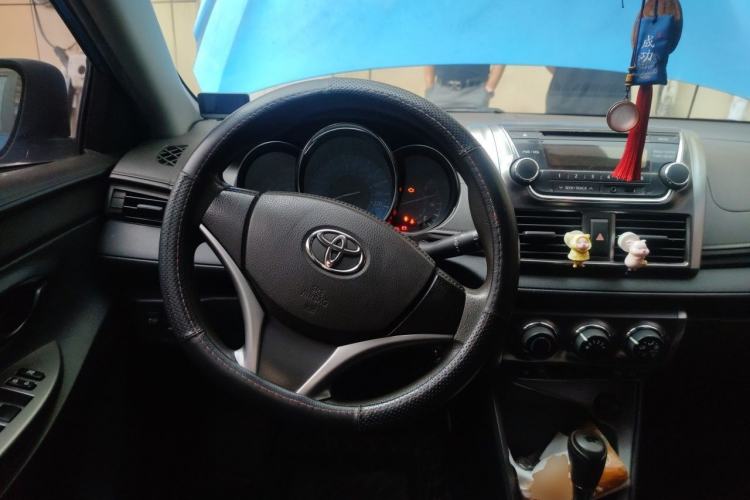 Used Toyota YARiS L Zhi Xuan 2014 1.5G Automatic Xuan Dong Edition Steering Wheel