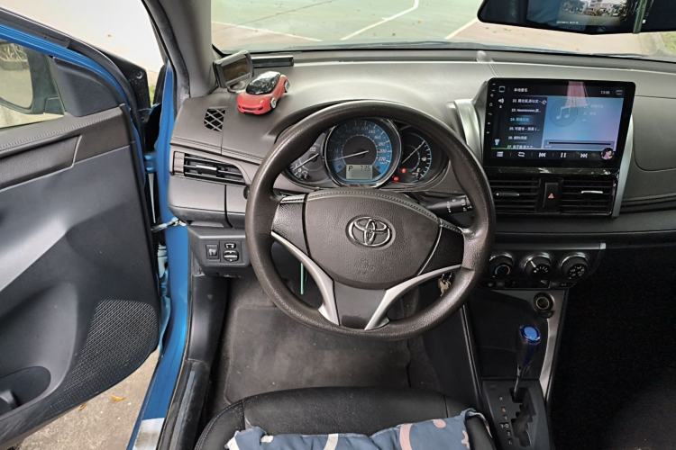 Used Toyota YARiS L Zhi Xuan 2014 1.5G Automatic Xuan Dong Edition Steering Wheel