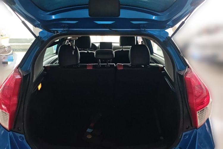 Used Toyota YARiS L Zhi Xuan 2014 1.5G Automatic Xuan Dong Edition Trunk