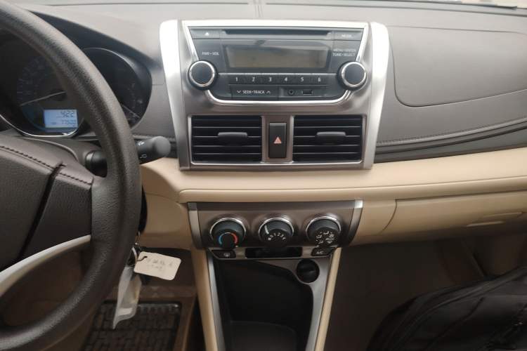 Used Toyota YARiS L Zhi Xuan 2014 1.5G Manual Xuan Dong Edition Audio And AC Panel