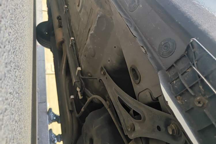 Used Toyota YARiS L Zhi Xuan 2014 1.3E Automatic Charm Edition Chassis Rear Left