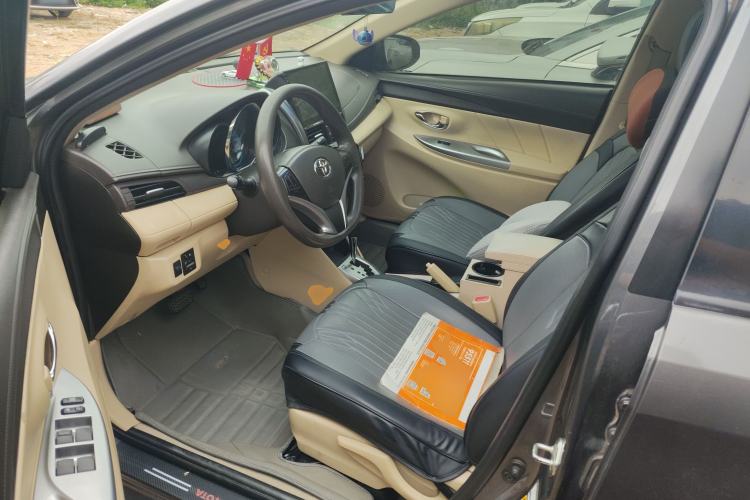 Used Toyota YARiS L Zhi Xuan 2014 1.5 GS Automatic Sharp Edition Driver Seat