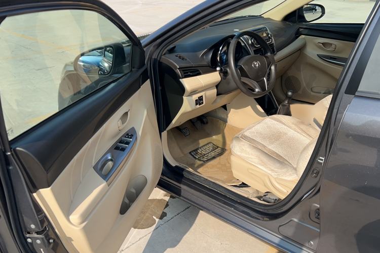 Used Toyota YARiS L Zhi Xuan 2014 1.5G Manual Xuan Dong Edition Interior 1