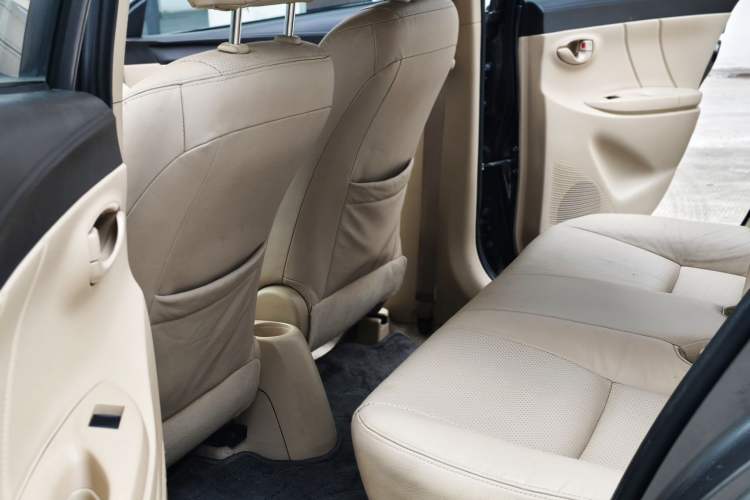 Used Toyota YARiS L Zhi Xuan 2014 1.5G Automatic Xuan Dong Edition Interior 3