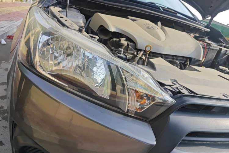 Used Toyota YARiS L Zhi Xuan 2014 1.3E Automatic Charm Edition Right Front Headlight