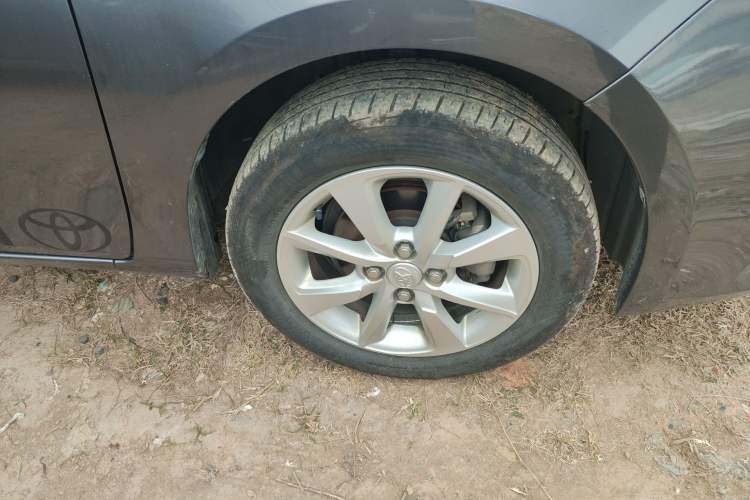 Used Toyota YARiS L Zhi Xuan 2014 1.5 GS Automatic Sharp Edition Right Front Wheel Hub