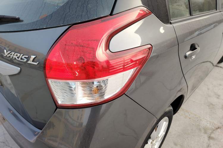 Used Toyota YARiS L Zhi Xuan 2014 1.5G Manual Xuan Dong Edition Right Rear Taillight