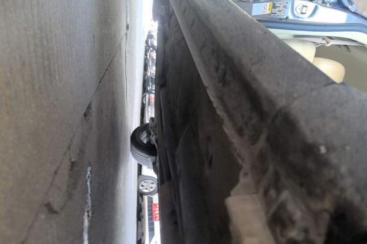 Used Toyota YARiS L Zhi Xuan 2014 1.5G Automatic Xuan Dong Edition Right Side Sill