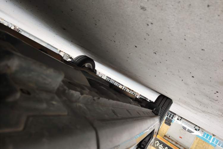 Used Toyota YARiS L Zhi Xuan 2014 1.5G Manual Xuan Dong Edition Right Side Sill