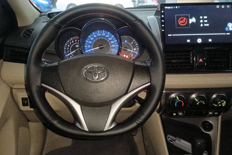 Used Toyota YARiS L Zhi Xuan 2014 1.5G Automatic Xuan Dong Edition Steering Wheel