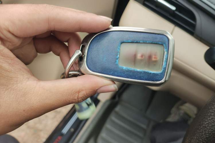Used Toyota YARiS L Zhi Xuan 2014 1.5 GS Automatic Sharp Edition Vehicle Key
