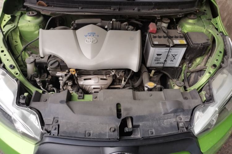 Used Toyota YARiS L Zhi Xuan 2014 1.3E Automatic Charm Edition Engine Bay