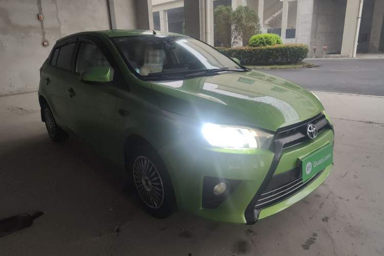 Used Toyota YARiS L Zhi Xuan 2014 1.3E Automatic Charm Edition Front Right 45 Deg