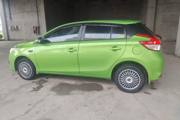 Used Toyota YARiS L Zhi Xuan 2014 1.3E Automatic Charm Edition Left Side