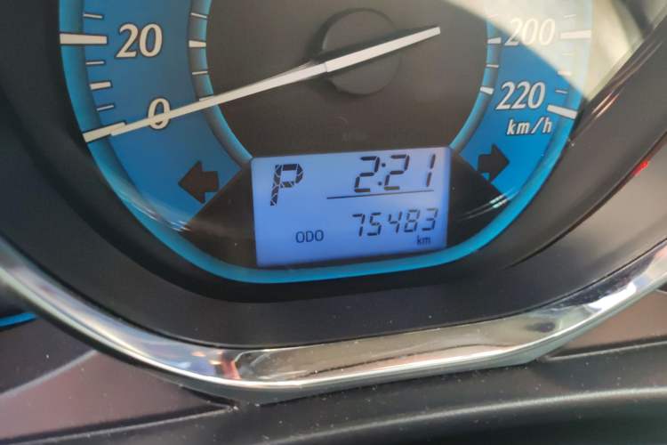 Used Toyota YARiS L Zhi Xuan 2014 1.5G Automatic Xuan Dong Edition Odometer Close Up