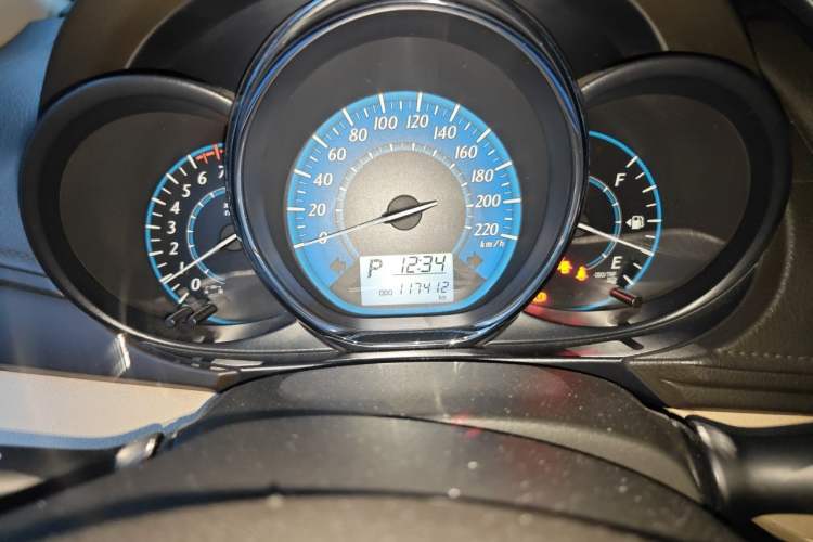 Used Toyota YARiS L Zhi Xuan 2014 1.5G Automatic Xuan Dong Edition Odometer Close Up