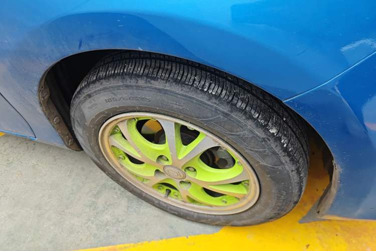 Used Toyota YARiS L Zhi Xuan 2014 1.3E Automatic Charm Edition Right Front Wheel Hub
