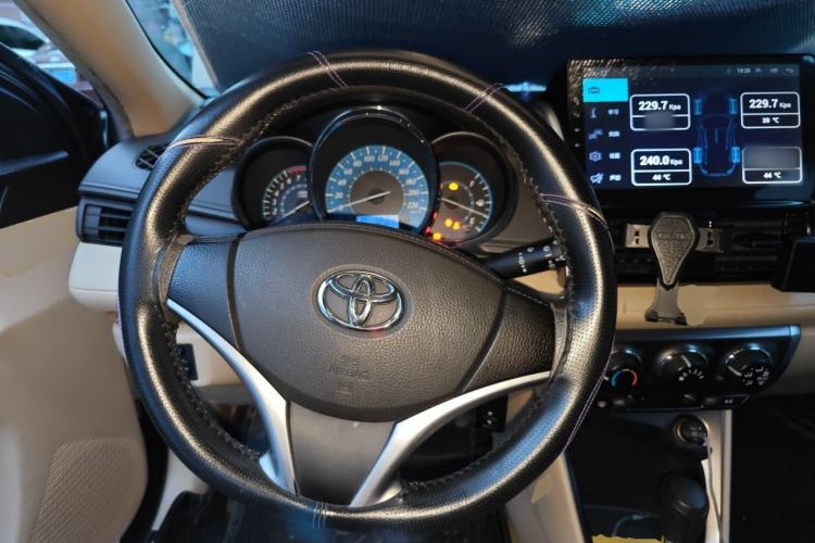 Used Toyota YARiS L Zhi Xuan 2014 1.5G Automatic Xuan Dong Edition Steering Wheel