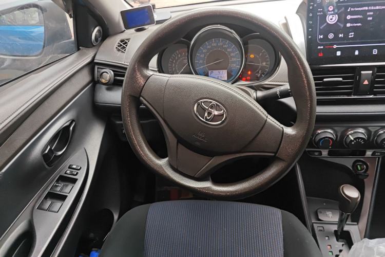 Used Toyota YARiS L Zhi Xuan 2014 1.3E Automatic Charm Edition Steering Wheel