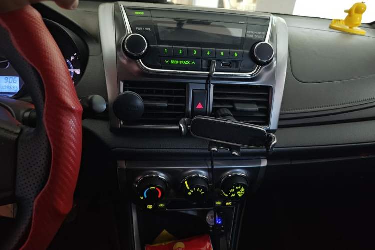 Used Toyota YARiS L Zhi Xuan 2014 1.3E Manual Charm Edition Audio And AC Panel
