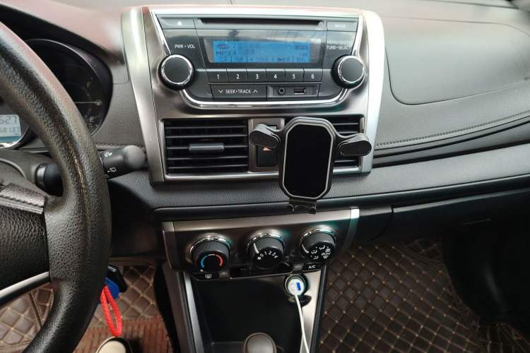 Used Toyota YARiS L Zhi Xuan 2014 1.5G Automatic Xuan Dong Edition Audio And AC Panel