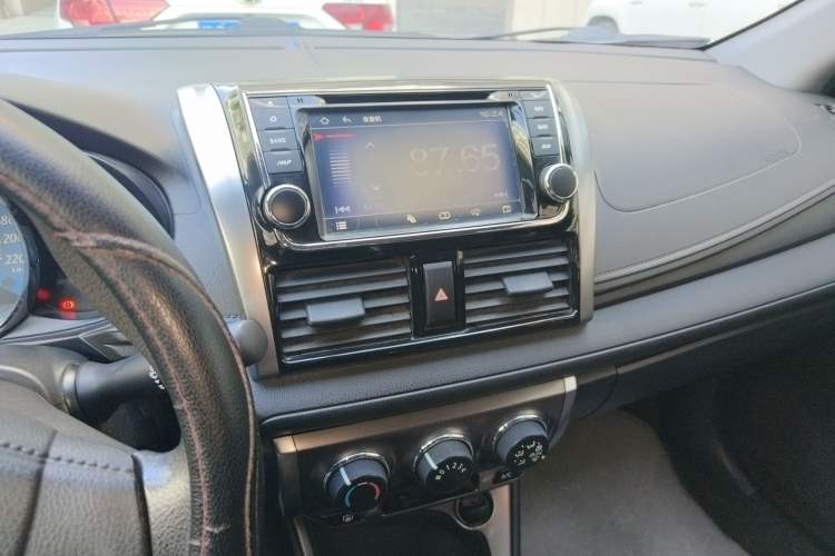 Used Toyota YARiS L Zhi Xuan 2014 1.3E Automatic Charm Edition Audio And AC Panel