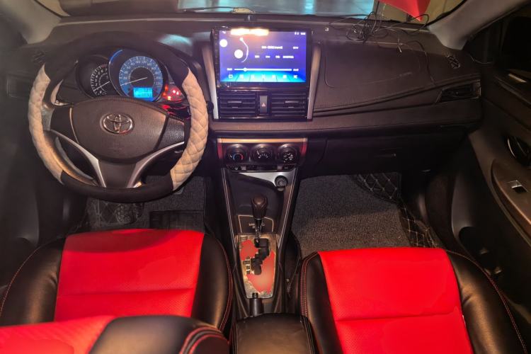 Used Toyota YARiS L Zhi Xuan 2014 1.5G Automatic Xuan Dong Edition Center Console