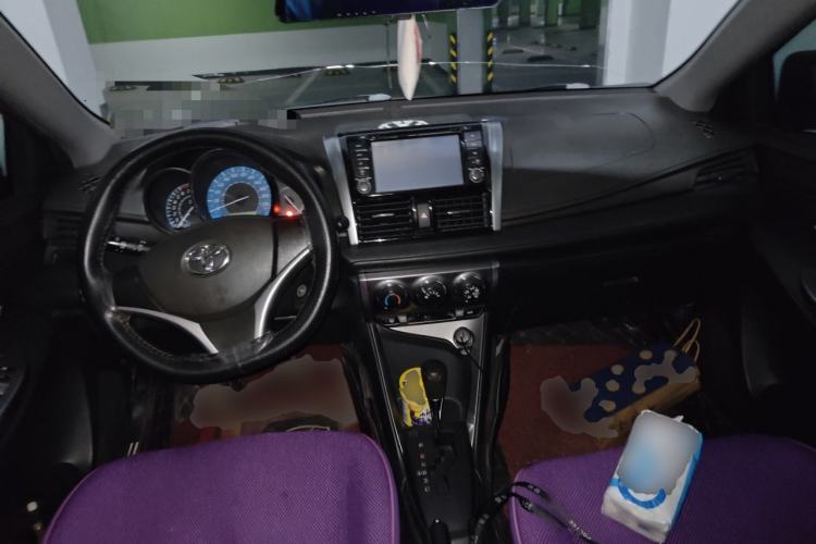 Used Toyota YARiS L Zhi Xuan 2014 1.5G Automatic Xuan Dong Edition Center Console