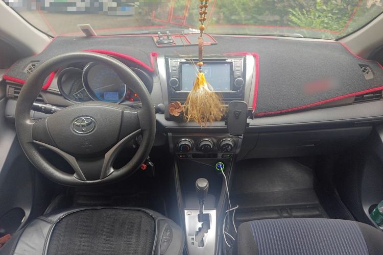Used Toyota YARiS L Zhi Xuan 2014 1.5G Automatic Xuan Dong Edition Center Console