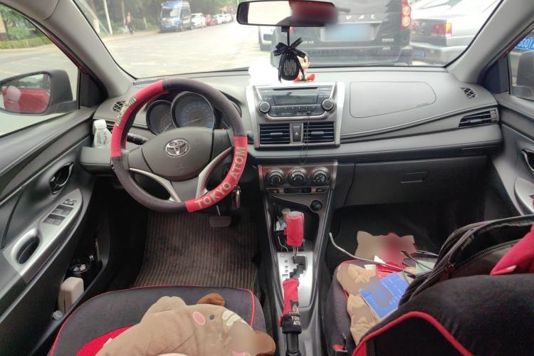 Used Toyota YARiS L Zhi Xuan 2014 1.5G Automatic Xuan Dong Edition Center Console