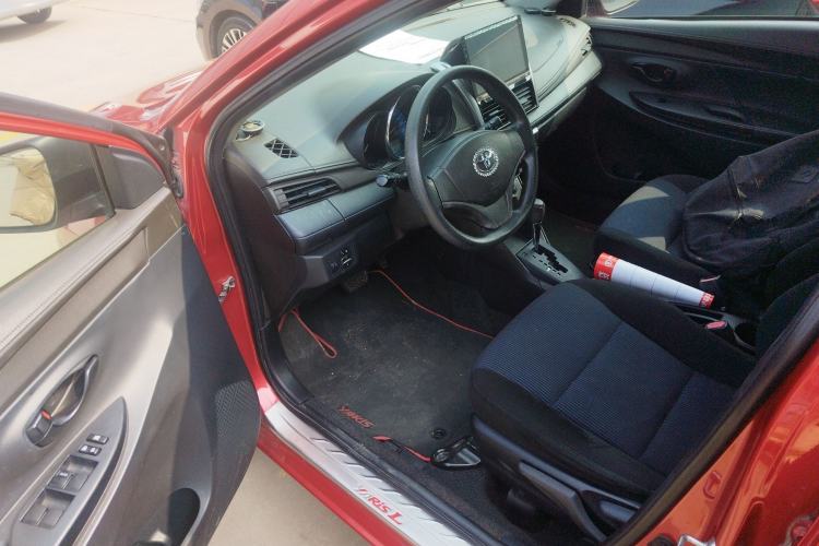 Used Toyota YARiS L Zhi Xuan 2014 1.3E Automatic Charm Edition Driver Seat