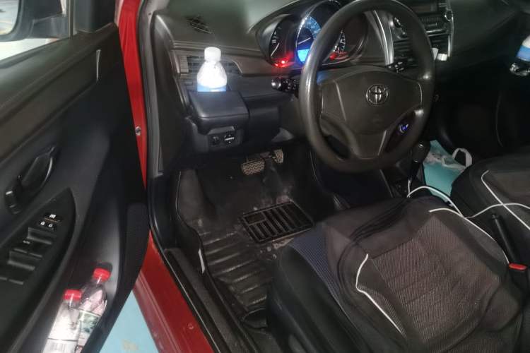 Used Toyota YARiS L Zhi Xuan 2014 1.3E Automatic Charm Edition Driver Seat