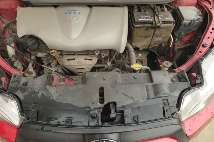 Used Toyota YARiS L Zhi Xuan 2014 1.3E Automatic Charm Edition Engine Bay