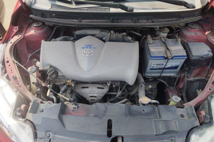 Used Toyota YARiS L Zhi Xuan 2014 1.3E Automatic Charm Edition Engine Bay