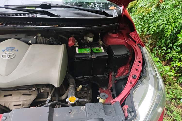 Used Toyota YARiS L Zhi Xuan 2014 1.3E Automatic Charm Edition Engine Bay Left