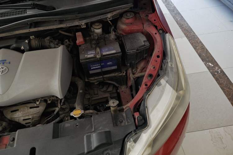 Used Toyota YARiS L Zhi Xuan 2014 1.3E Manual Charm Edition Engine Bay Left