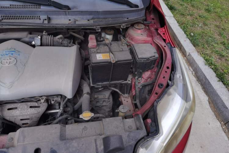 Used Toyota YARiS L Zhi Xuan 2014 1.3E Automatic Charm Edition Engine Bay Left