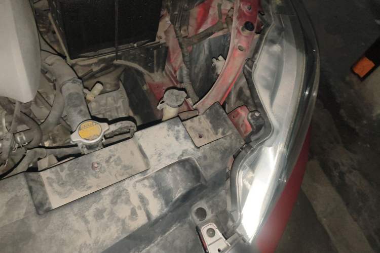 Used Toyota YARiS L Zhi Xuan 2014 1.5G Automatic Xuan Dong Edition Engine Bay Left