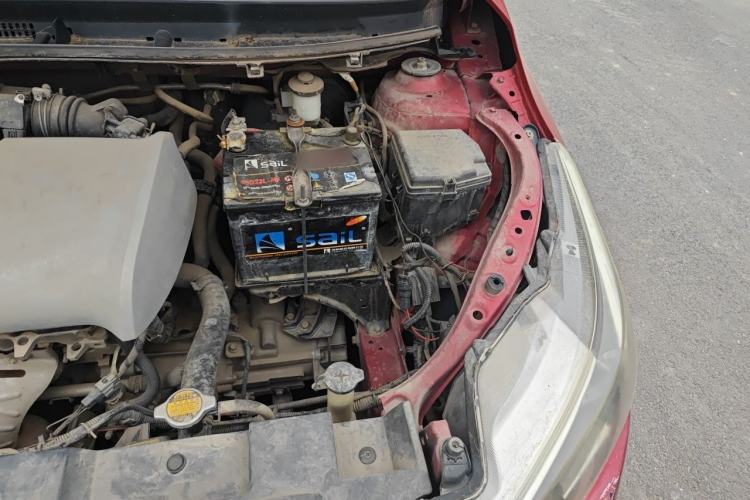 Used Toyota YARiS L Zhi Xuan 2014 1.3E Manual Charm Edition Engine Bay Left