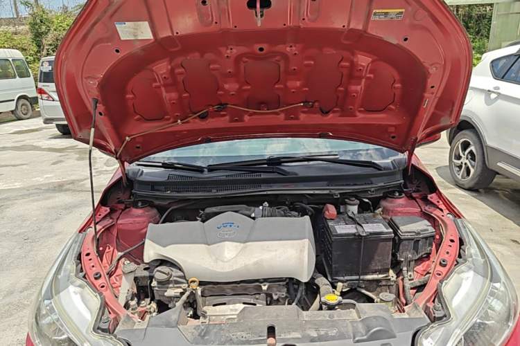 Used Toyota YARiS L Zhi Xuan 2014 1.3E Automatic Charm Edition Engine Bay