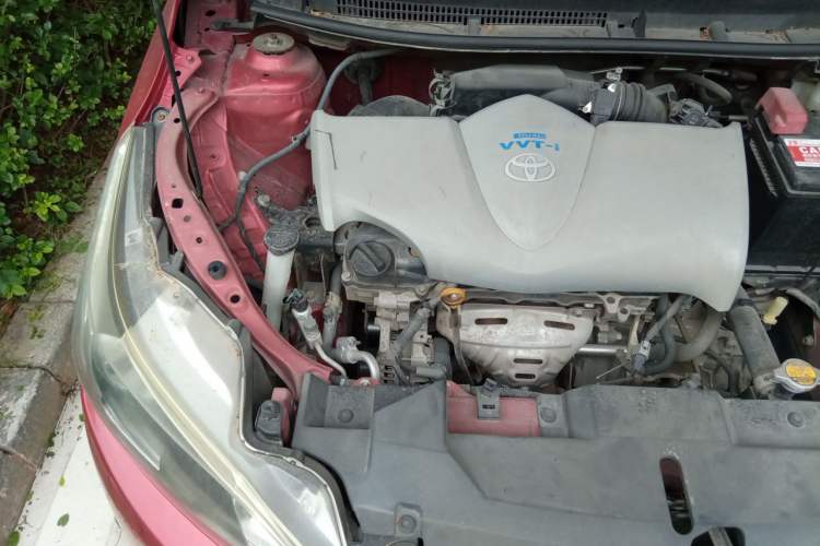 Used Toyota YARiS L Zhi Xuan 2014 1.3E Automatic Charm Edition Engine Bay Right