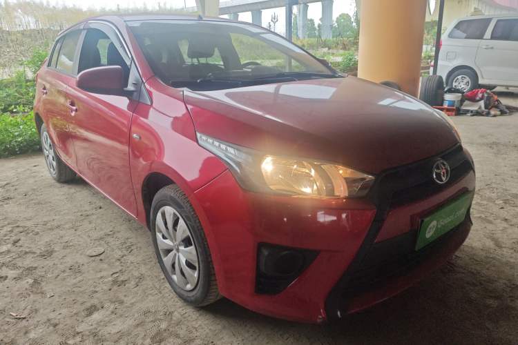 Used Toyota YARiS L Zhi Xuan 2014 1.3E Automatic Charm Edition Front Right 45 Deg
